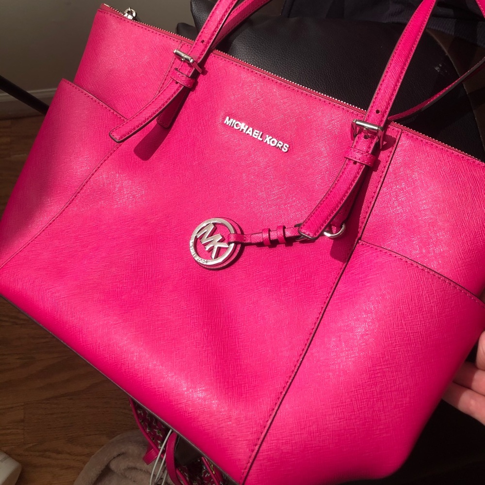 MK jet set tote 👜
